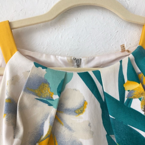 Tahari casual sun dress sleeveless size is 2 - Picture 6 of 16